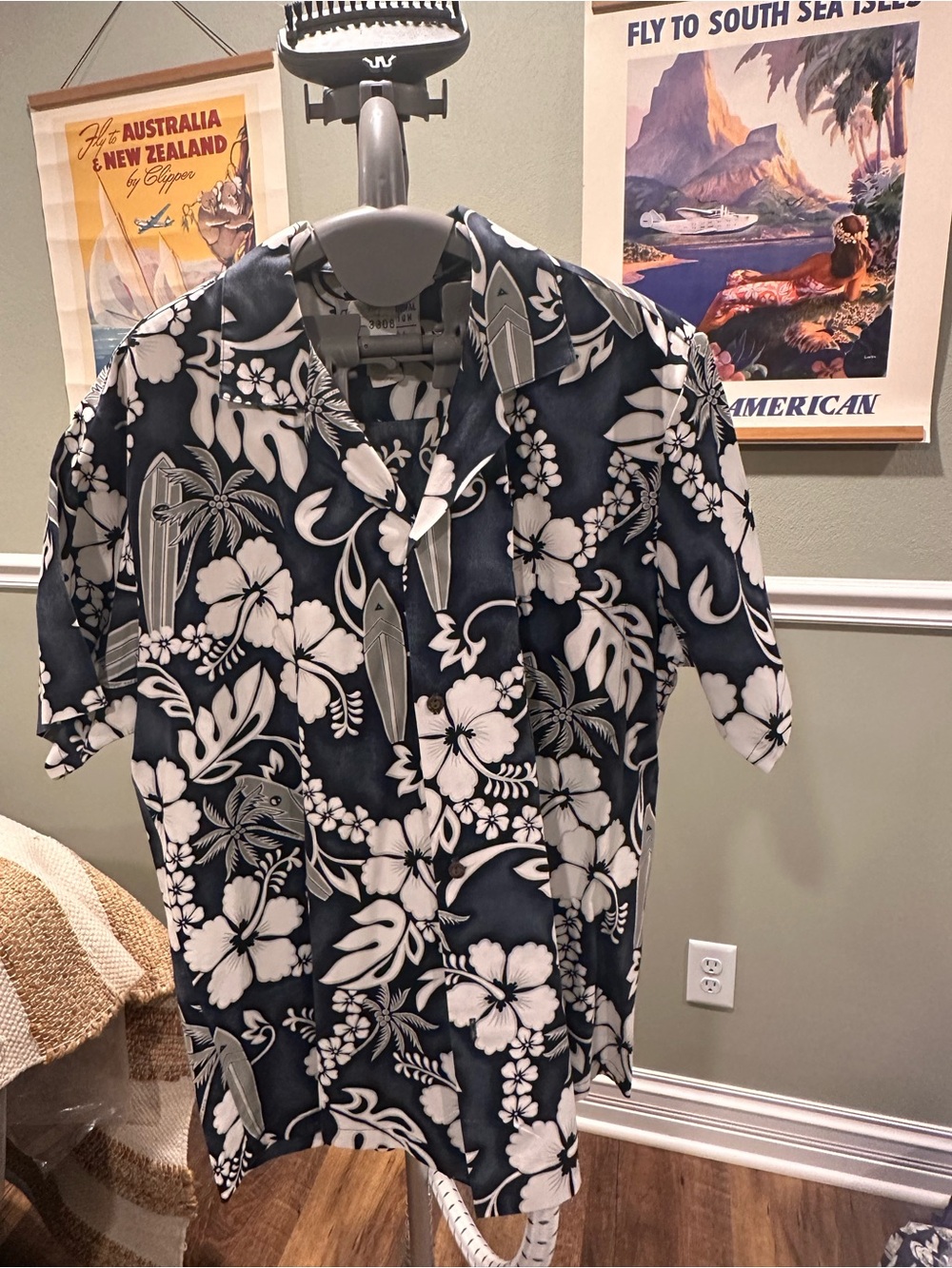 Men's Hawaiian Shirt with Floral & Surfboard Print-Size Large